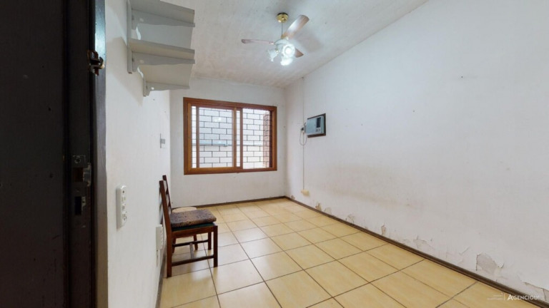 Imagem Imóvel com 4 Quartos à Venda, em Guarujá - Porto Alegre Imagem Imóvel com 4 Quartos à Venda, em Guarujá - Porto Alegre