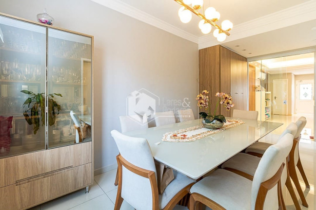 Imagem Casa com 4 Quartos à Venda, 307 m² em Jardim Prudência - São Paulo Imagem Casa com 4 Quartos à Venda, 307 m² em Jardim Prudência - São Paulo