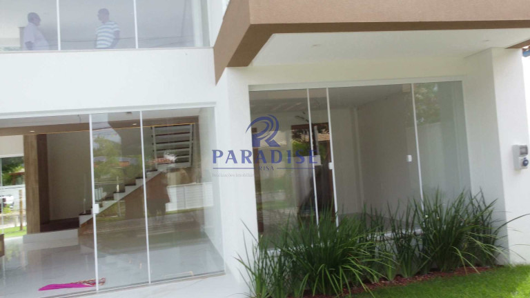 Imagem Casa com 6 Quartos à Venda, 350 m² em Guarajuba - Camaçari Imagem Casa com 6 Quartos à Venda, 350 m² em Guarajuba - Camaçari