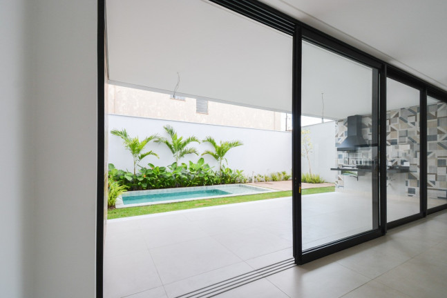 Imagem Casa de Condomínio com 3 Quartos à Venda, 331 m² em Planalto Paulista - São Paulo