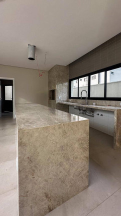 Imagem Sobrado com 4 Quartos à Venda, 440 m² em Ribeirão Do Lipa - Cuiabá
