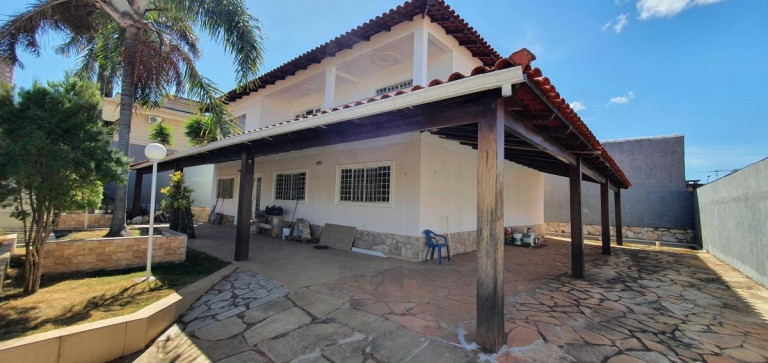 Imagem Casa com 5 Quartos à Venda, 400 m² em Setor Habitacional Arniqueira (águas Claras) - Brasília Imagem Casa com 5 Quartos à Venda, 400 m² em Setor Habitacional Arniqueira (águas Claras) - Brasília