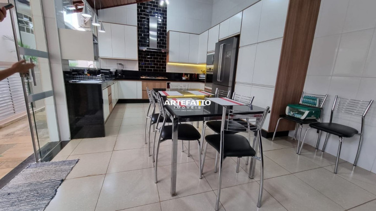Imagem Casa com 3 Quartos à Venda, 495 m² em São Joaquim - Franca Imagem Casa com 3 Quartos à Venda, 495 m² em São Joaquim - Franca