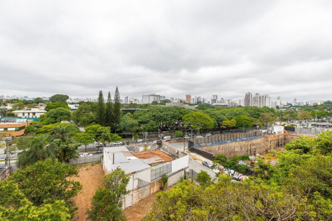 Imagem Apartamento com 3 Quartos à Venda, 257 m² em Moema - São Paulo