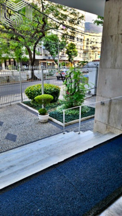 Imagem Imóvel com 3 Quartos à Venda, 120 m² em Tijuca - Rio De Janeiro Imagem Imóvel com 3 Quartos à Venda, 120 m² em Tijuca - Rio De Janeiro