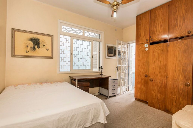 Imagem Casa com 4 Quartos à Venda, 370 m² em Farroupilha - Porto Alegre