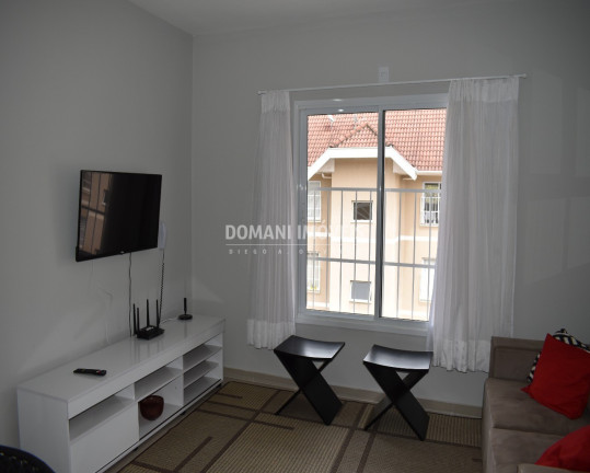 Imagem Imóvel com 2 Quartos à Venda, 55 m² em Região Da Abernéssia - Campos Do Jordão