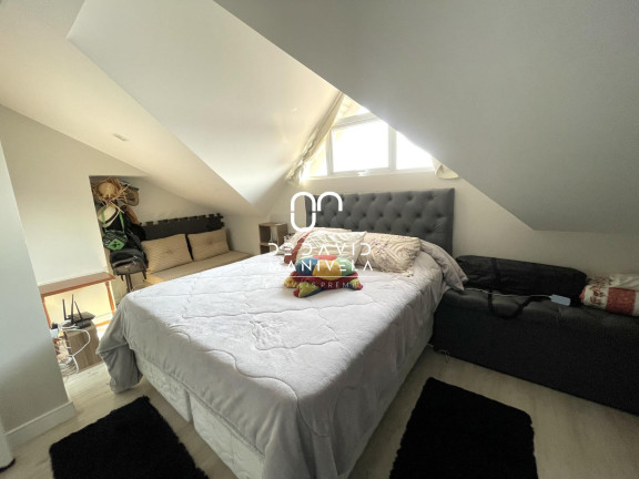 Casa de Condomínio com 3 Quartos à Venda, 180 m² em São José - Santa Maria