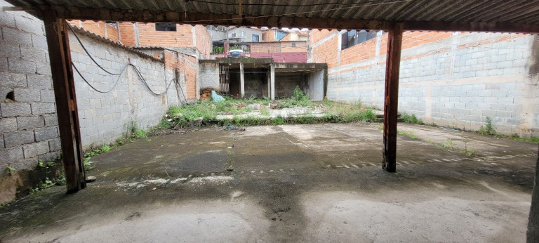 Imagem Imóvel com 2 Quartos à Venda, 650 m² em Jardim Itacolomi - Itapevi