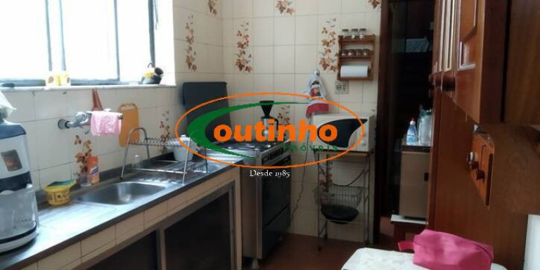 Imagem Casa com 3 Quartos à Venda, 226 m² em Vila Isabel - Rio De Janeiro Imagem Casa com 3 Quartos à Venda, 226 m² em Vila Isabel - Rio De Janeiro