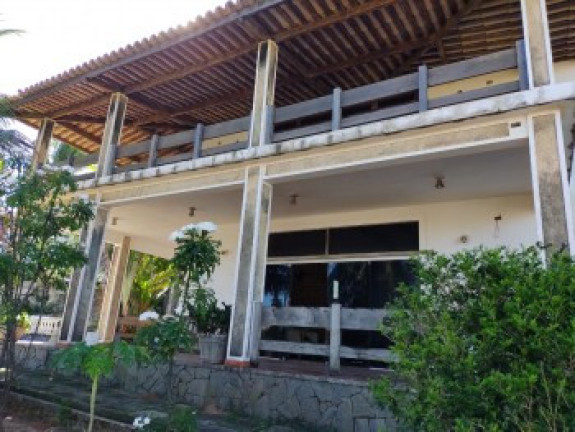 Imagem Casa com 4 Quartos à Venda, 348 m² em Pituaçu - Salvador Imagem Casa com 4 Quartos à Venda, 348 m² em Pituaçu - Salvador