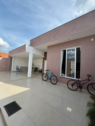 Imagem Casa com 2 Quartos à Venda,  em Centro - Quadra