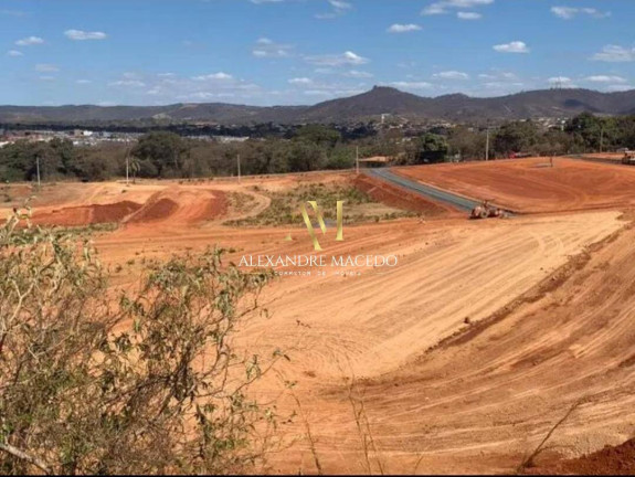 Imagem Terreno à Venda, 180 m² em Delfino Magalhães - Montes Claros Imagem Terreno à Venda, 180 m² em Delfino Magalhães - Montes Claros