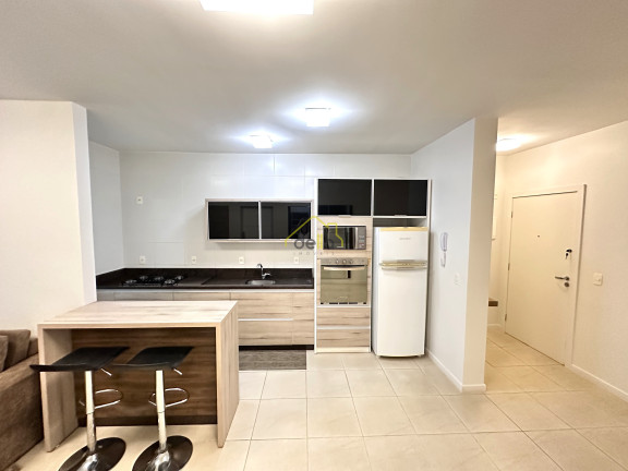 Imagem Imóvel com 3 Quartos à Venda, 95 m² em Saguaçu - Joinville