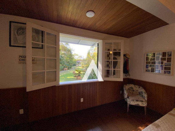Imagem Casa com 4 Quartos à Venda, 373 m² em Quebra Frascos - Teresópolis
