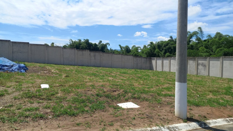 Imagem Terreno em Condomínio à Venda, 250 m² em Centro - Taubaté