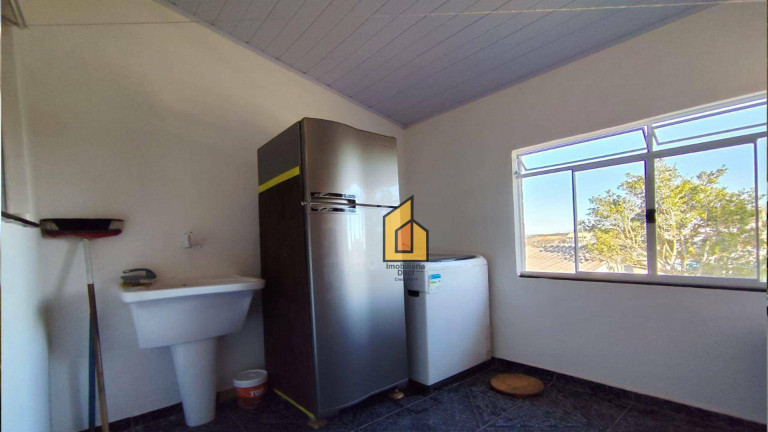 Imagem Casa com 2 Quartos à Venda, 80 m² em Campina Da Barra - Araucária Imagem Casa com 2 Quartos à Venda, 80 m² em Campina Da Barra - Araucária
