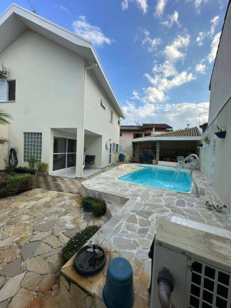 Imagem Sobrado com 4 Quartos à Venda, 210 m² em Cidade Jardim - Jacareí Imagem Sobrado com 4 Quartos à Venda, 210 m² em Cidade Jardim - Jacareí