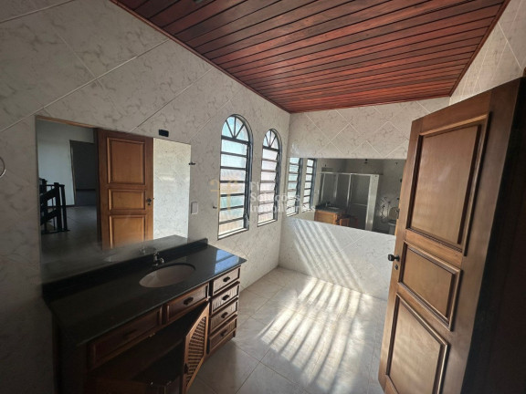 Sobrado com 5 Quartos à Venda, 630 m² em Centro - Chapada Dos Guimarães