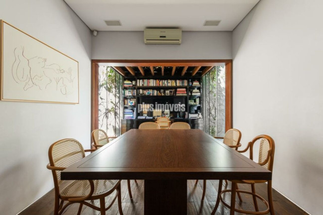 Imagem Casa com 3 Quartos à Venda, 220 m² em Jardim Paulista - São Paulo