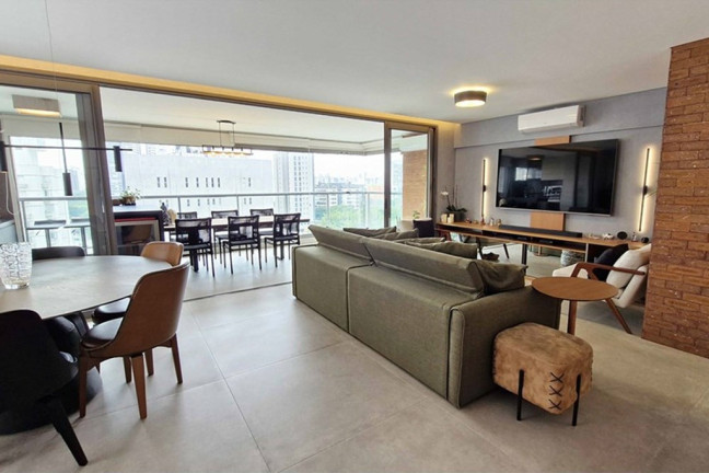 Apartamento com 3 Quartos à Venda, 141 m² em Brooklin Paulista - São Paulo