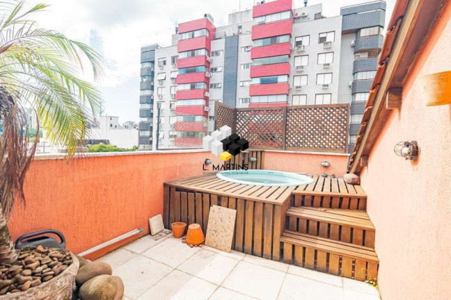 Imagem Cobertura com 3 Quartos à Venda, 134 m² em Santana - Porto Alegre