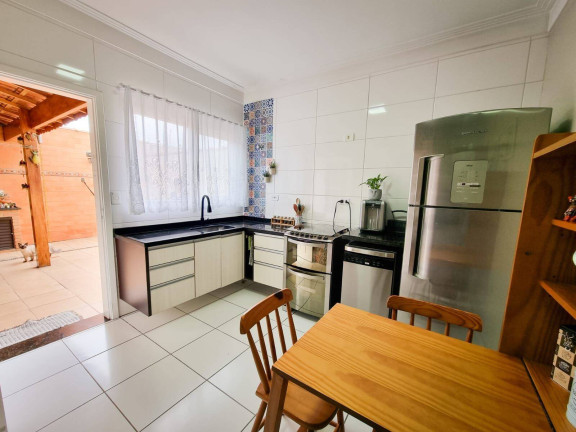 Imagem Casa com 3 Quartos à Venda, 166 m² em Jardim Santa Maria - Jacareí Imagem Casa com 3 Quartos à Venda, 166 m² em Jardim Santa Maria - Jacareí