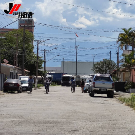 Ponto Comercial à Venda, 300 m² em Engenheiro Neiva - Guaratinguetá