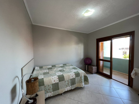 Imagem Casa com 3 Quartos à Venda, 210 m² em Moinhos De Vento - Canoas