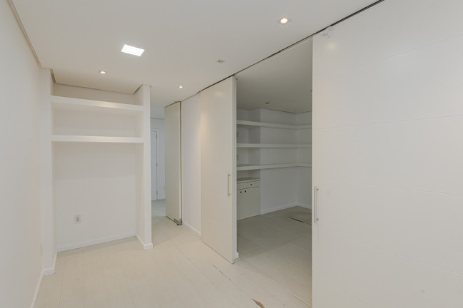 Imagem Sala Comercial à Venda, 45 m² em Independência - Porto Alegre Imagem Sala Comercial à Venda, 45 m² em Independência - Porto Alegre