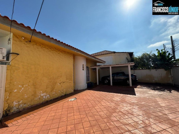 Imagem Casa com 3 Quartos à Venda, 450 m² em Setor Coimbra - Goiânia Imagem Casa com 3 Quartos à Venda, 450 m² em Setor Coimbra - Goiânia