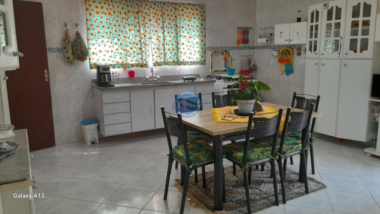 Imagem Casa com 3 Quartos à Venda, em Bairro Das Posses - Serra Negra Imagem Casa com 3 Quartos à Venda, em Bairro Das Posses - Serra Negra