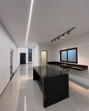 Imagem Casa com 4 Quartos à Venda, 196 m² em Moinho Dos Ventos - Goiania Imagem Casa com 4 Quartos à Venda, 196 m² em Moinho Dos Ventos - Goiania