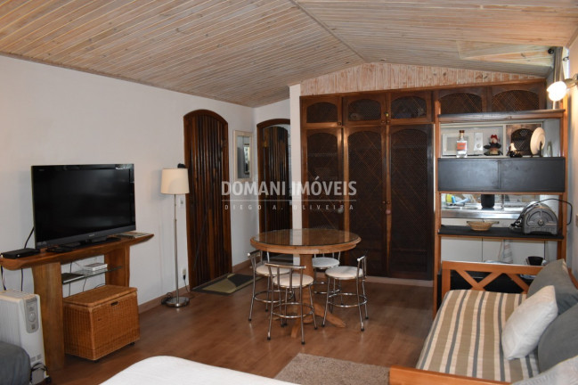Imagem Imóvel com 1 Quarto à Venda, 30 m² em Região Do Jaguaribe - Campos Do Jordão