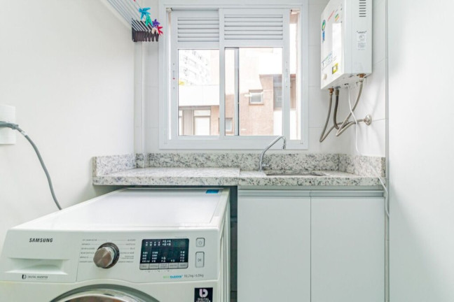 Imagem Imóvel com 2 Quartos à Venda, 67 m² em Petrópolis - Porto Alegre