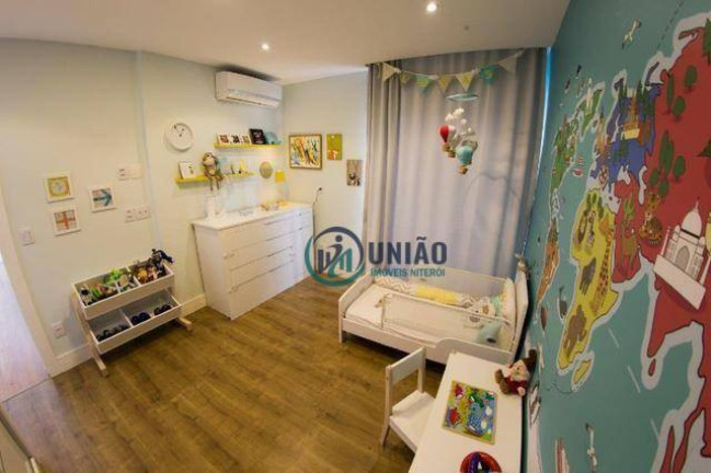 Imagem Casa com 3 Quartos à Venda, 350 m² em Pendotiba - Niterói