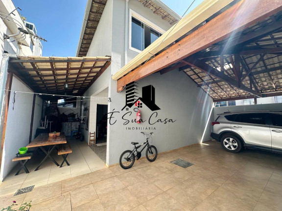 Foto do imóvel Casa com 4 Quartos à Venda, 343 m² em Cabral - Contagem
