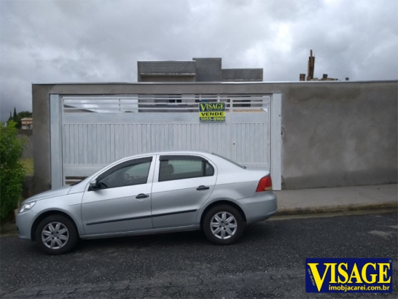 Casa com 3 Quartos à Venda,  em Vila Branca - Jacareí