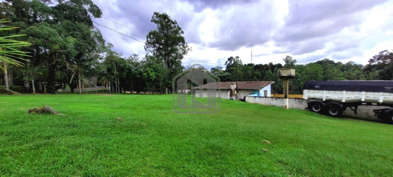 Imagem Imóvel com 2 Quartos à Venda, 254 m² em Maria Luíza - Cascavel