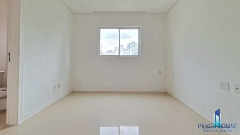 Imagem Apartamento com 3 Quartos à Venda, 130 m² em Centro - Balneário Camboriú Imagem Apartamento com 3 Quartos à Venda, 130 m² em Centro - Balneário Camboriú
