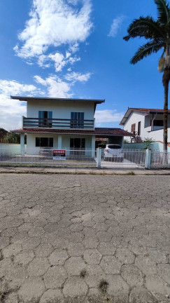 Imagem Sobrado com 6 Quartos à Venda, 300 m² em Ubatuba - São Francisco Do Sul Imagem Sobrado com 6 Quartos à Venda, 300 m² em Ubatuba - São Francisco Do Sul