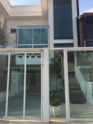 Sobrado com 3 Quartos à Venda, 187 m² em Alto Petrópolis - Porto Alegre