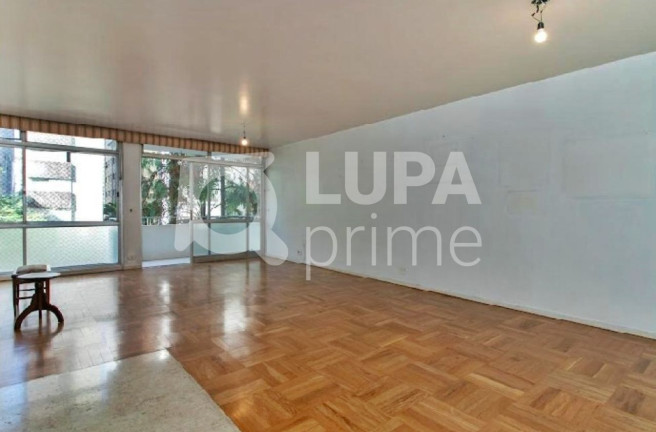 Apartamento com 2 Quartos à Venda, 189 m² em Santa Cecília - São Paulo