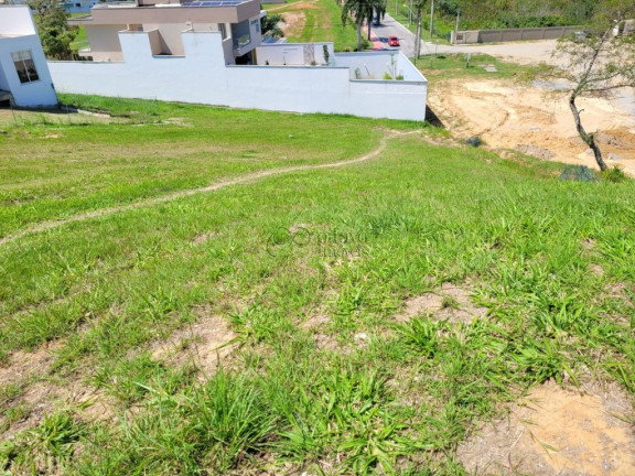 Terreno à Venda, 608 m² em Lagoa - Macaé
