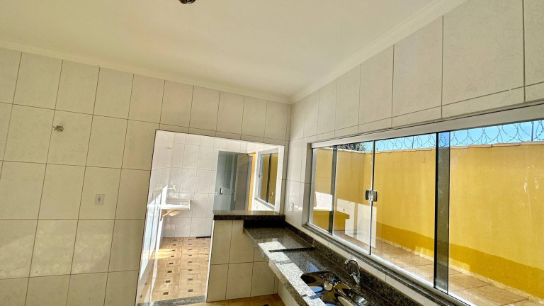 Imagem Casa com 3 Quartos à Venda, 100 m² em Jardim Jussara - Caldas Novas Imagem Casa com 3 Quartos à Venda, 100 m² em Jardim Jussara - Caldas Novas