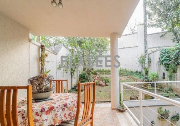 Imagem Casa com 4 Quartos à Venda, 320 m² em Jardim Prudência - São Paulo