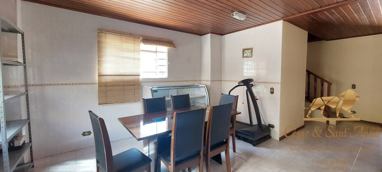 Imagem Casa com 4 Quartos à Venda, 270 m² em Jardim Márcia - Campos Do Jordão