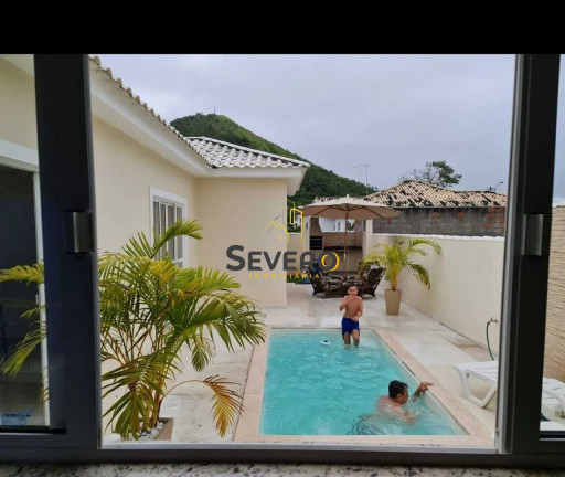 Imagem Casa com 3 Quartos à Venda, 300 m² em Centro - Maricá