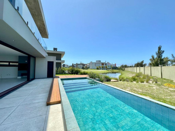 Imagem Casa com 5 Quartos à Venda, 270 m² em -- - Capao Da Canoa