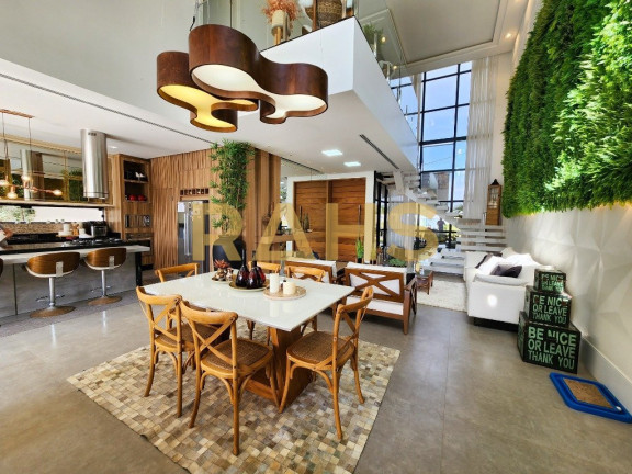 Casa de Condomínio com 3 Quartos à Venda, 285 m² em Centro - Araquari